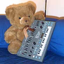 Technobear is showing his favorite machine... guess what! 